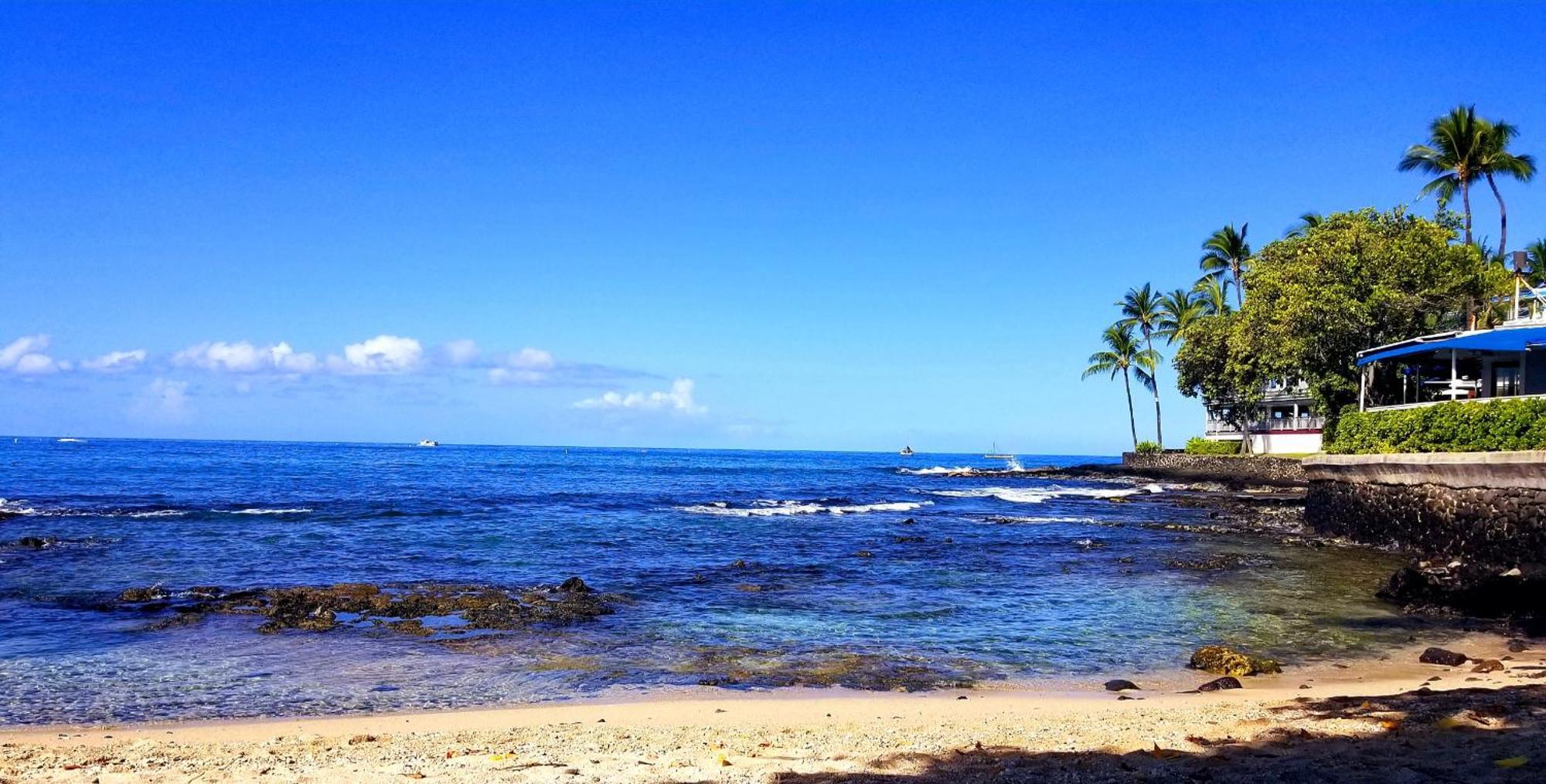 Downtown Hawaiian Theme Condo With Hot Tub, Pool & Beach - Kona Islander Inn Kailua-Kona Exterior foto