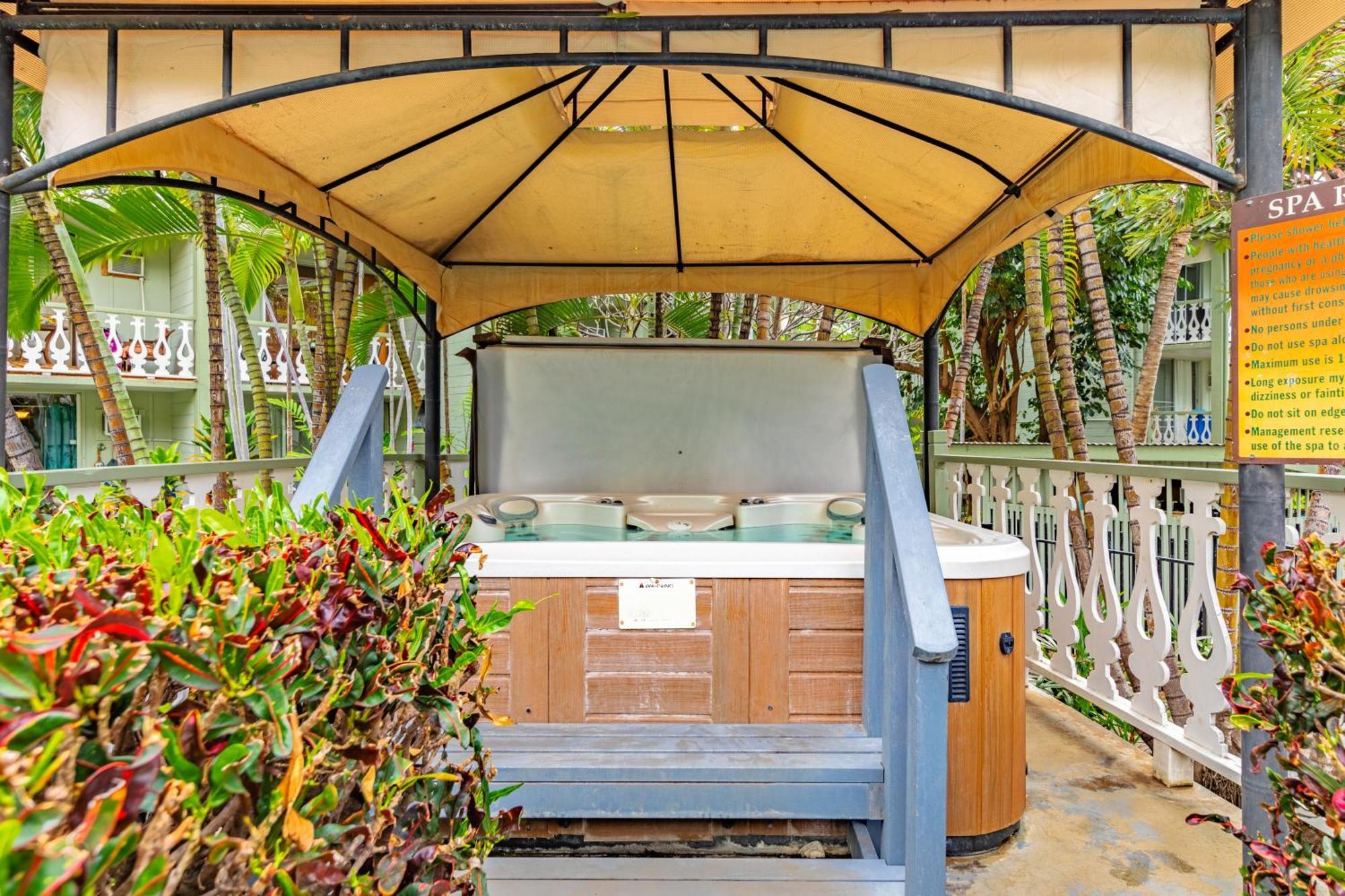 Downtown Hawaiian Theme Condo With Hot Tub, Pool & Beach - Kona Islander Inn Kailua-Kona Exterior foto